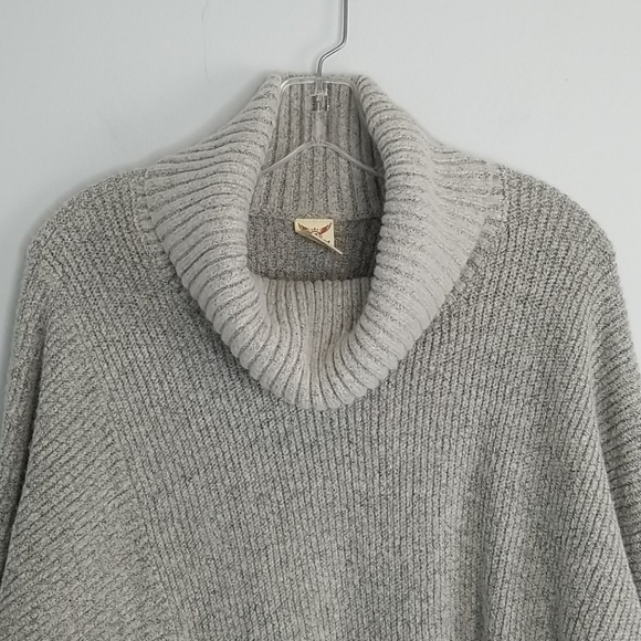 Soft Gray Cowl Neck Side Zip poncho Sweater XL Extra Large - Picture 3 of 9